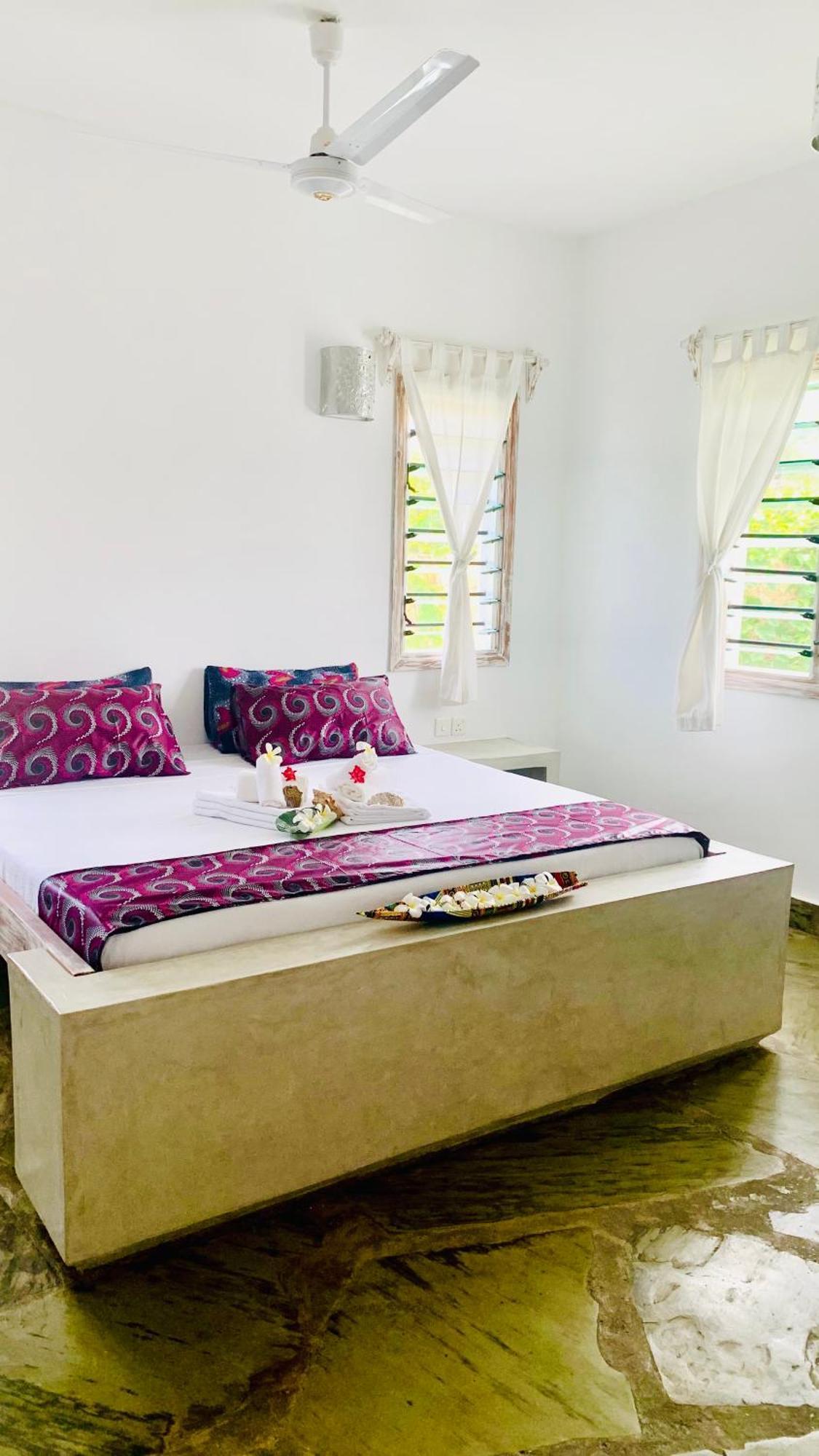 Bed and Breakfast Nyuso Za Afrika à Watamu Extérieur photo