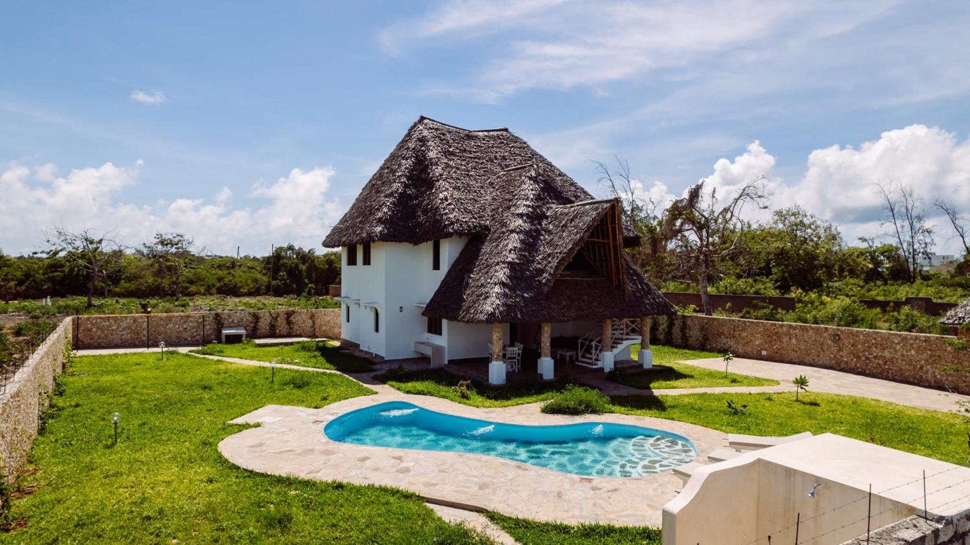 Bed and Breakfast Nyuso Za Afrika à Watamu Extérieur photo